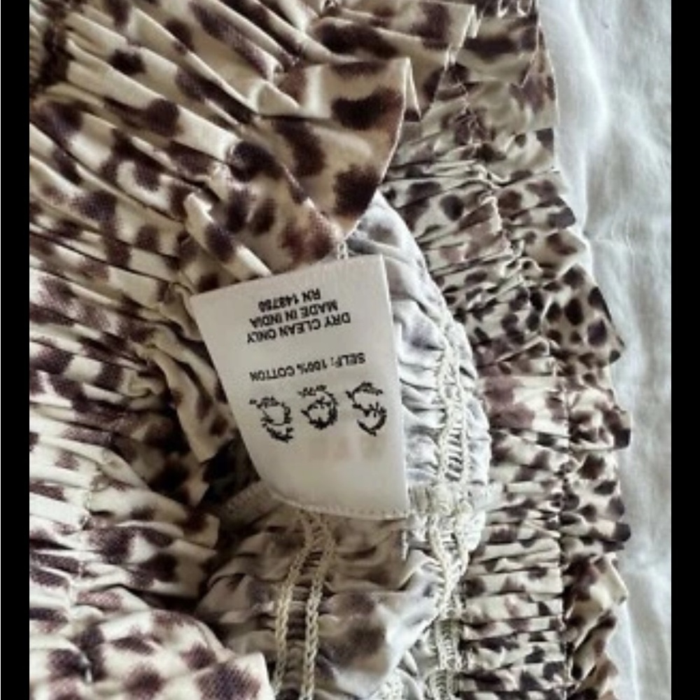 Leopard Print Mini Shorts - Picture 6 of 6